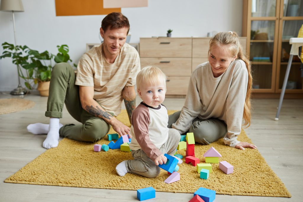 Como escolher o brinquedo ideal para cada faixa etária?